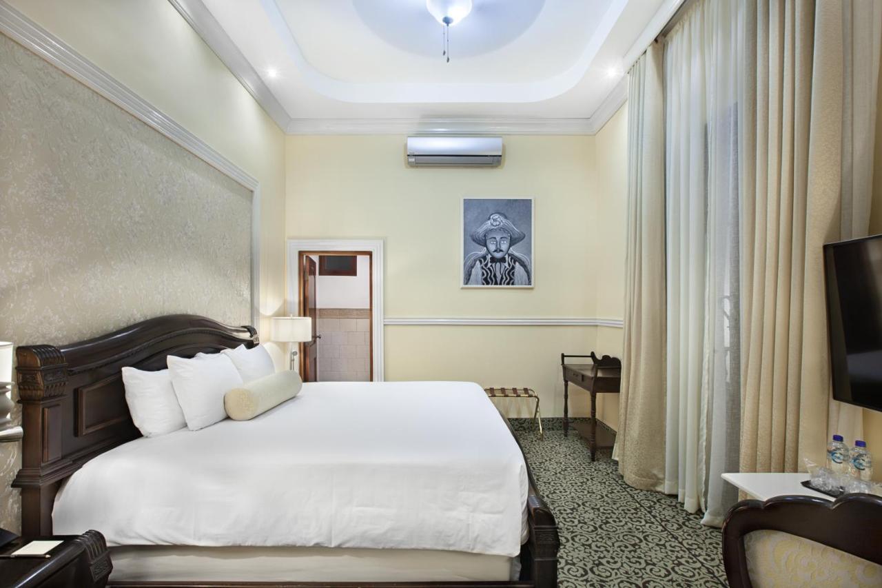 Hotel La Perla Леон Экстерьер фото