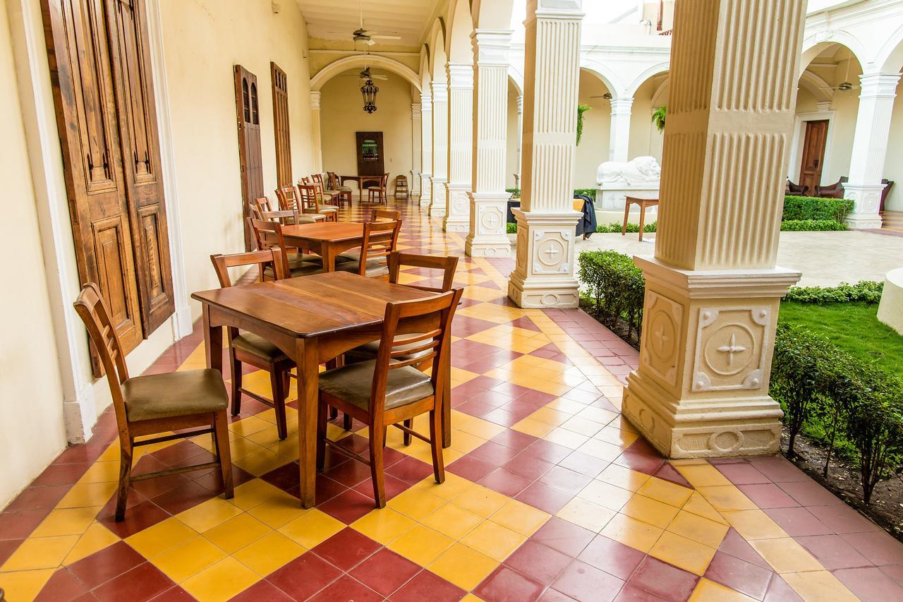 Hotel La Perla Леон Экстерьер фото