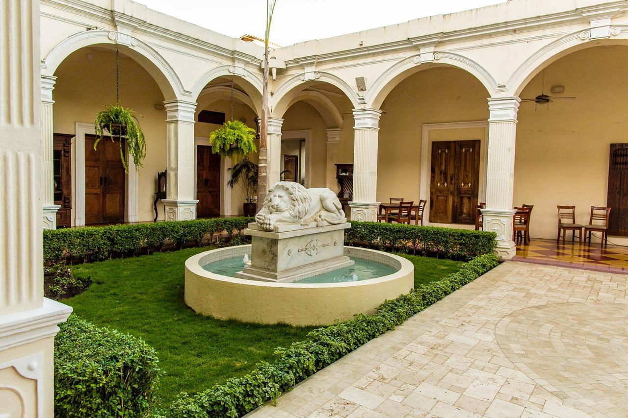 Hotel La Perla Леон Экстерьер фото