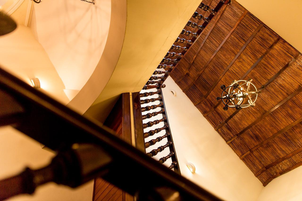 Hotel La Perla Леон Экстерьер фото